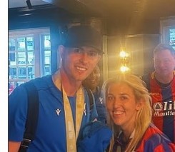 豪爽请客！水晶宫门神亨德森赛后斥资1000镑为球迷买单庆祝冠军