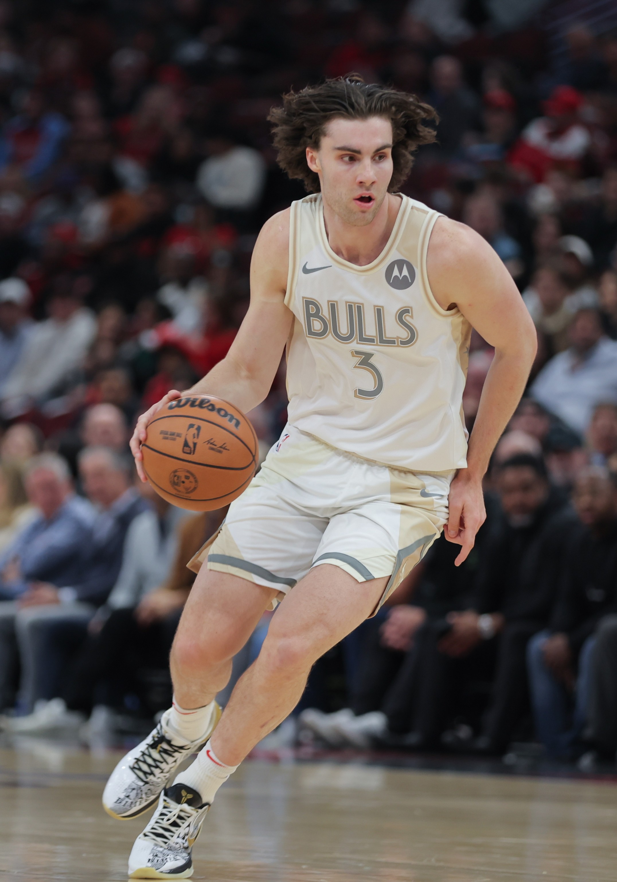 若你是吉迪 你会选4年8000万 还是拿1年1114万换明夏自由身？